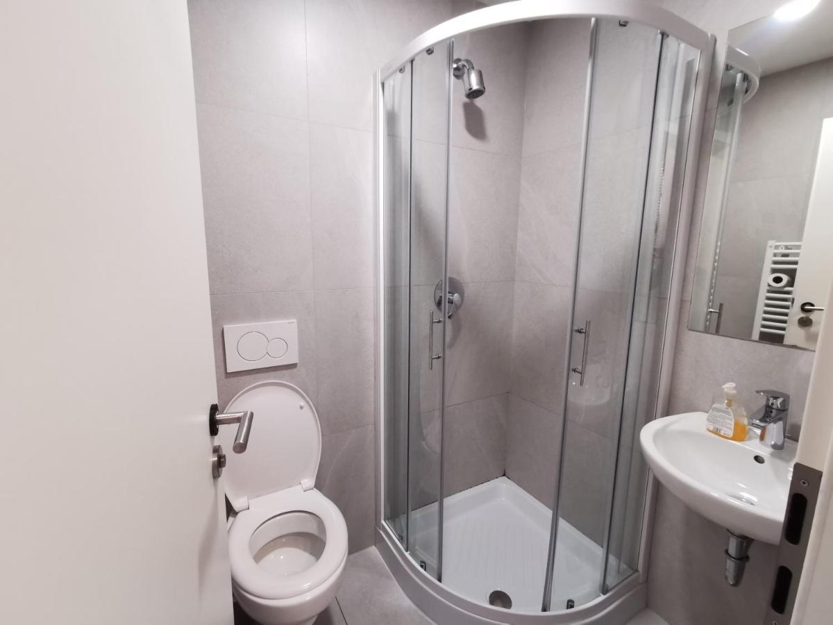 Simbol Rooms With Free Private Parking Ljubljana Extérieur photo