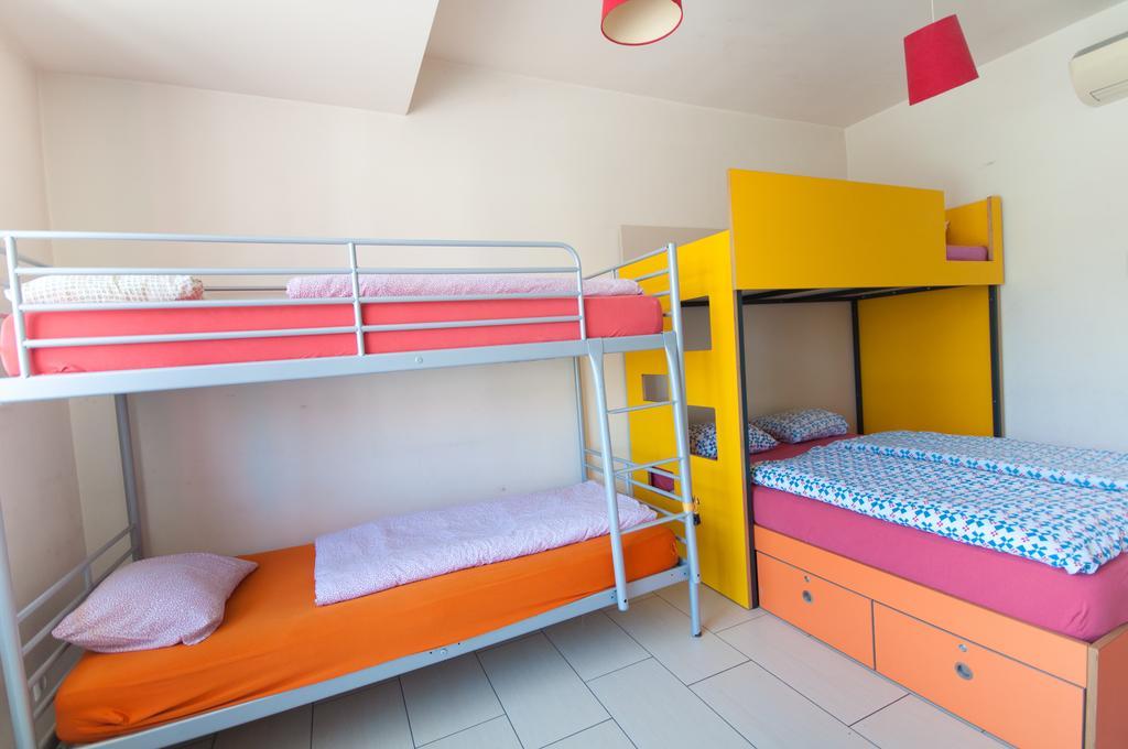 Simbol Rooms With Free Private Parking Ljubljana Chambre photo