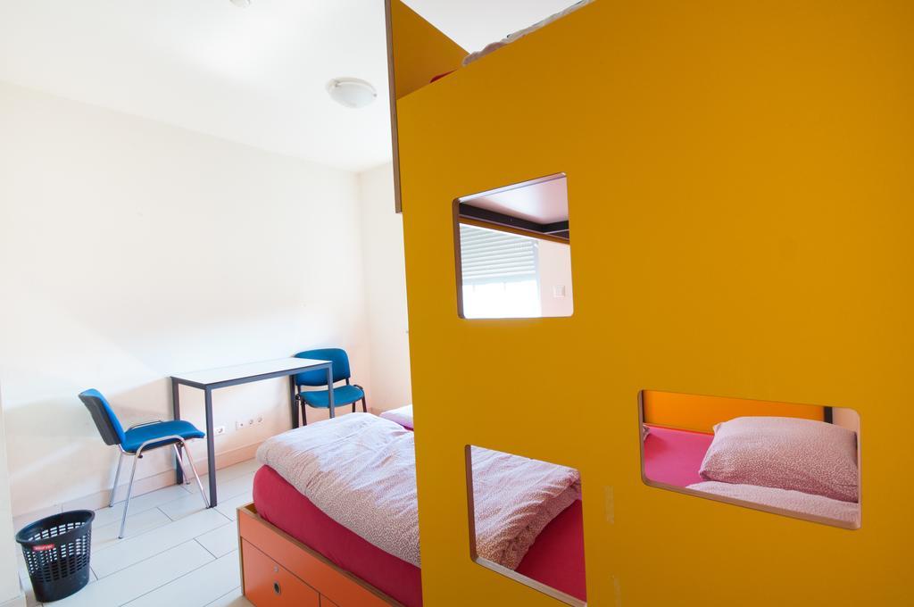 Simbol Rooms With Free Private Parking Ljubljana Chambre photo