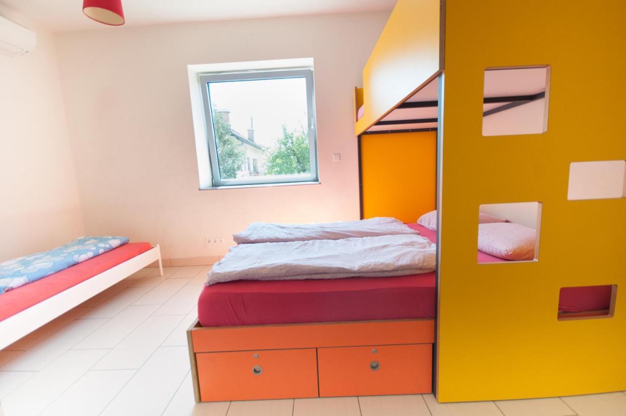 Simbol Rooms With Free Private Parking Ljubljana Chambre photo